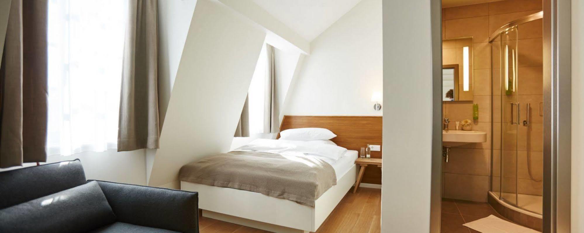 Paulinenhof Hotel Belzig Luaran gambar